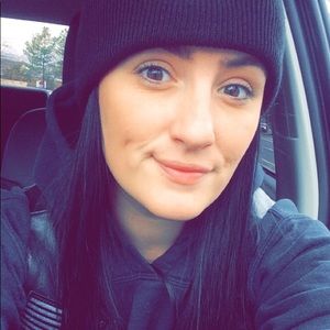 Meet your Posher, Ellie